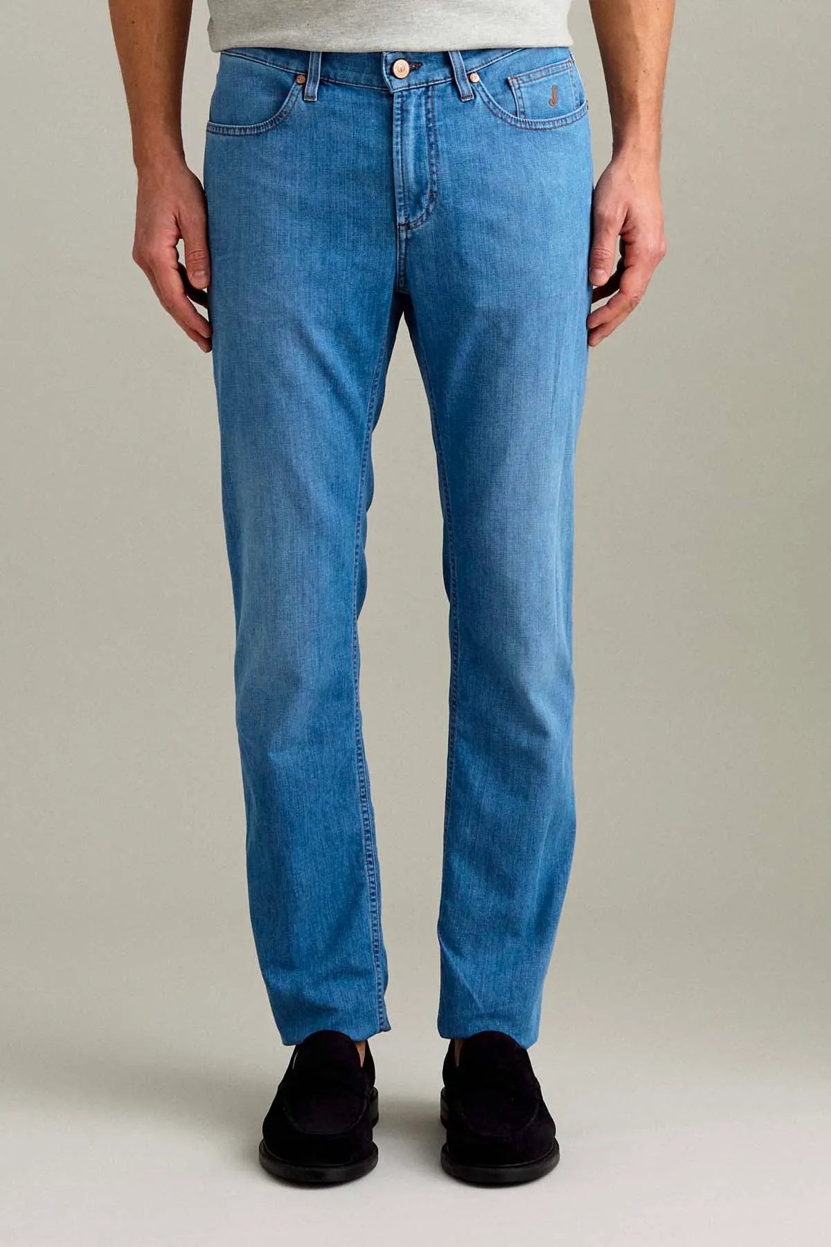 Jeans uomo regular fit in denim azzurro, stile casual, vestibilità dritta