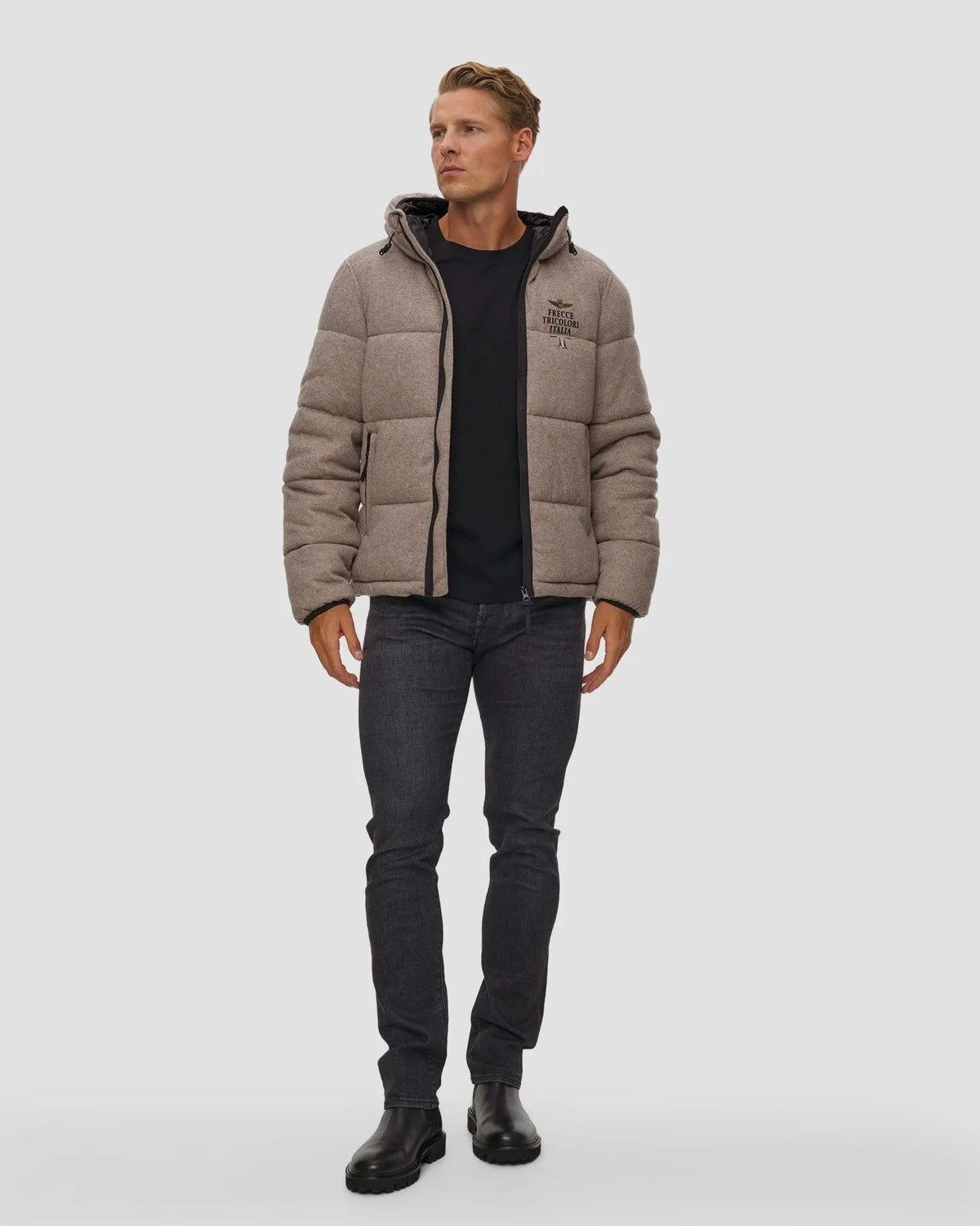 Giacca da uomo in lana con cappuccio Aeronautica Militare beige, vista posteriore