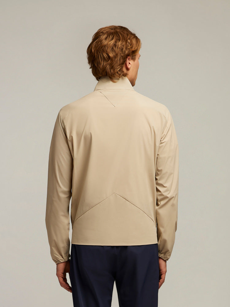 Giacca uomo beige elegante vista posteriore, abbigliamento uomo moda autunno