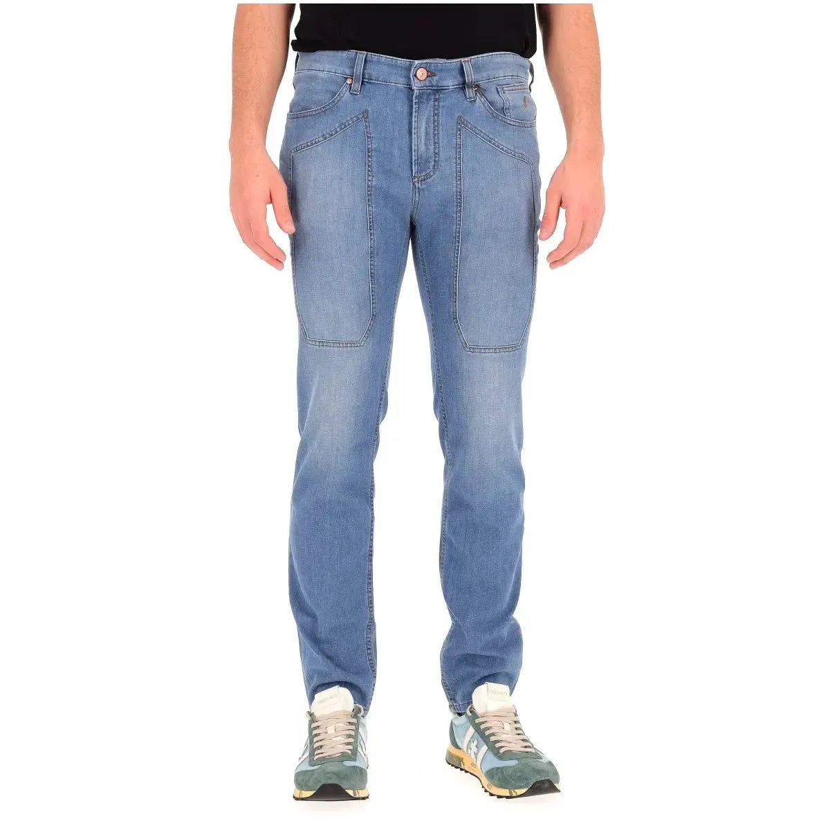 Jeans uomo slim fit denim chiaro con tasche frontali, stile casual moderno