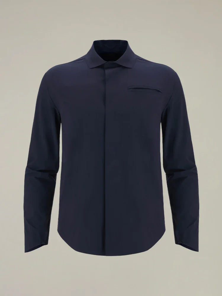 Camicia uomo elegante blu scuro a maniche lunghe con taschino, stile moderno