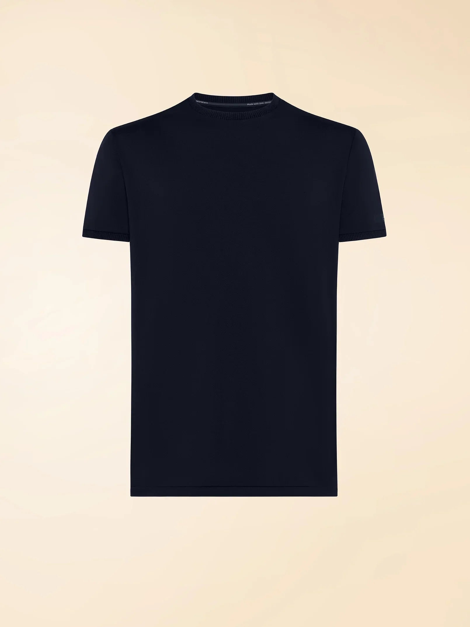 T-shirt uomo nera a manica corta, design minimal, moda casual elegante