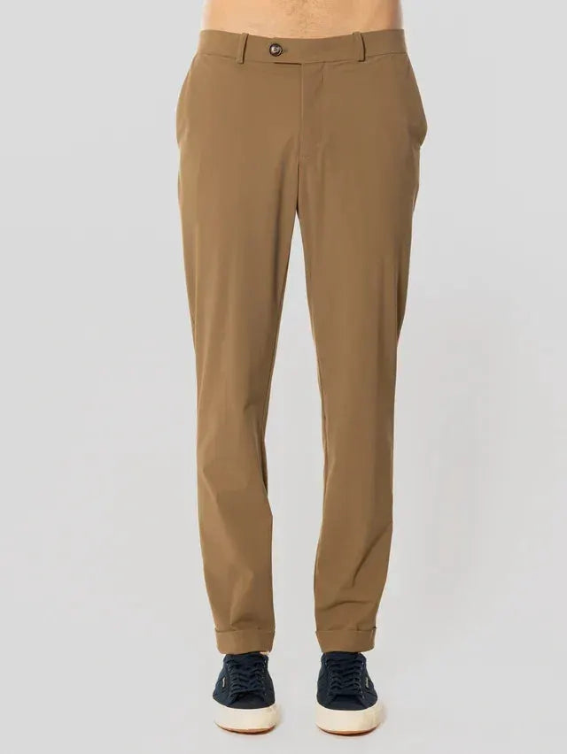 Pantaloni uomo beige eleganti slim fit, abbigliamento casual, stile Made in Italy