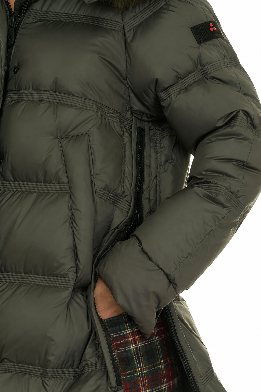 Piumino Peuterey Takan MQN 04 Fur Verde Edera - Dettaglio cappuccio e pelliccia