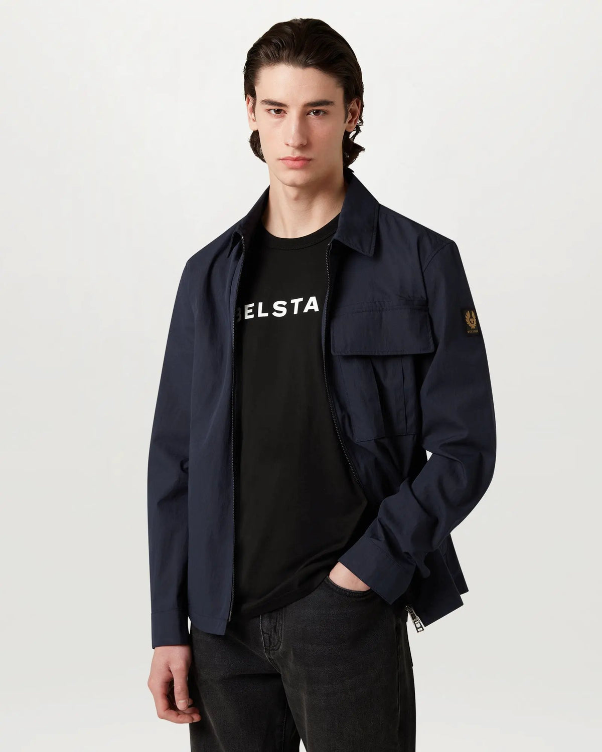T-shirt con logo Belstaff colore Nero - Dettaglio finitura manica