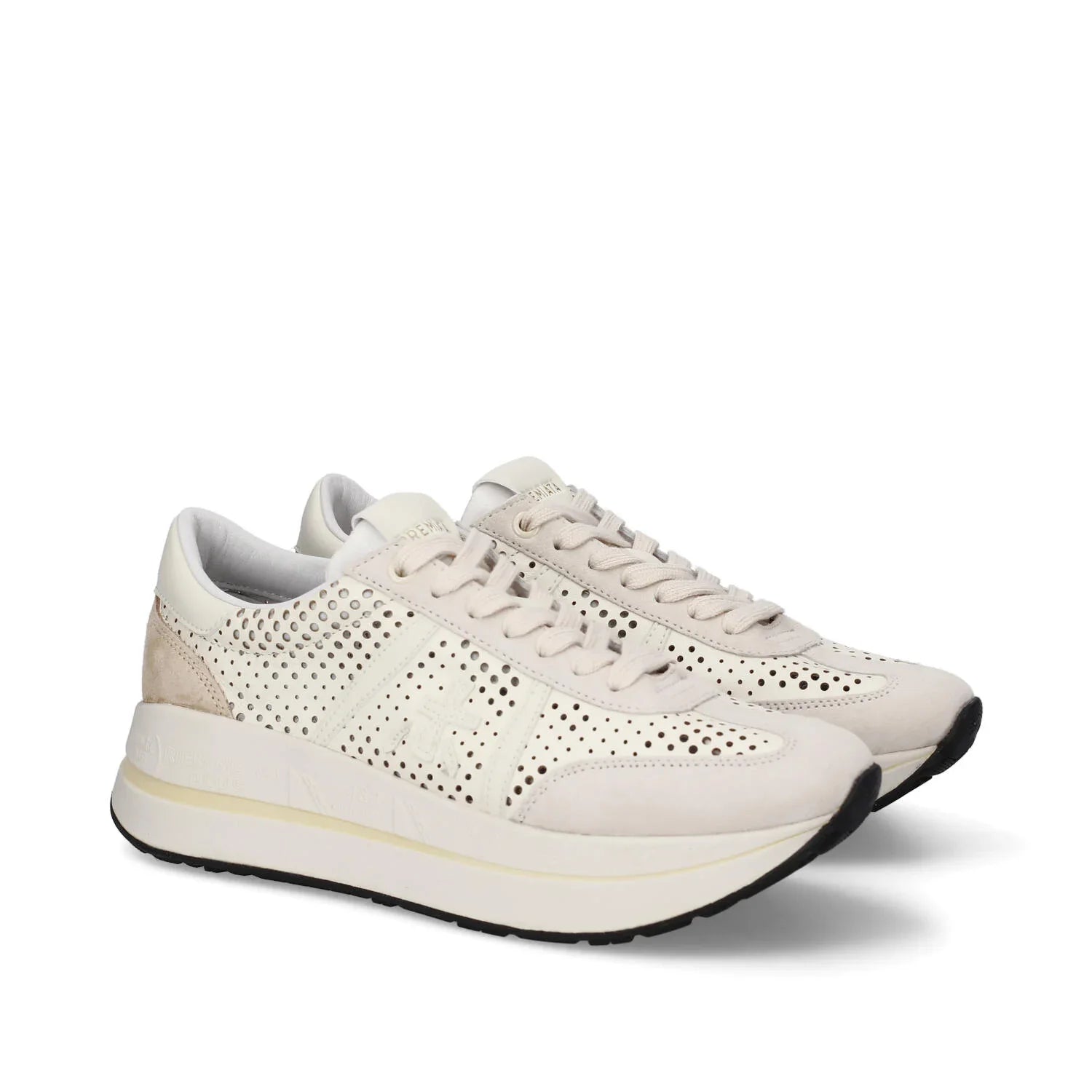 Sneakers uomo beige traforate con suola alta, stile casual elegante, moda Made in Italy