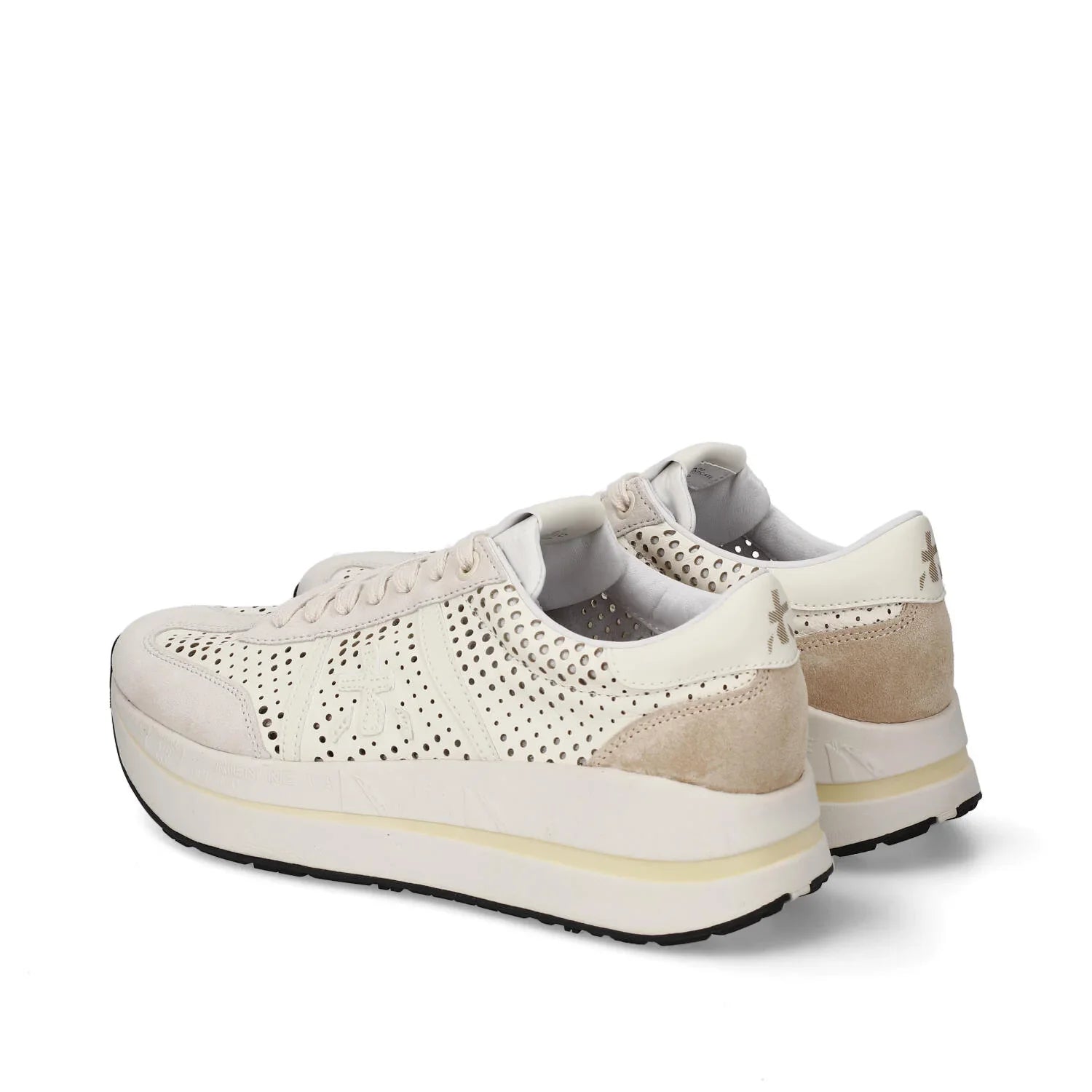Sneakers donna beige in pelle traforata con suola chunky e dettagli in suede, moda casual