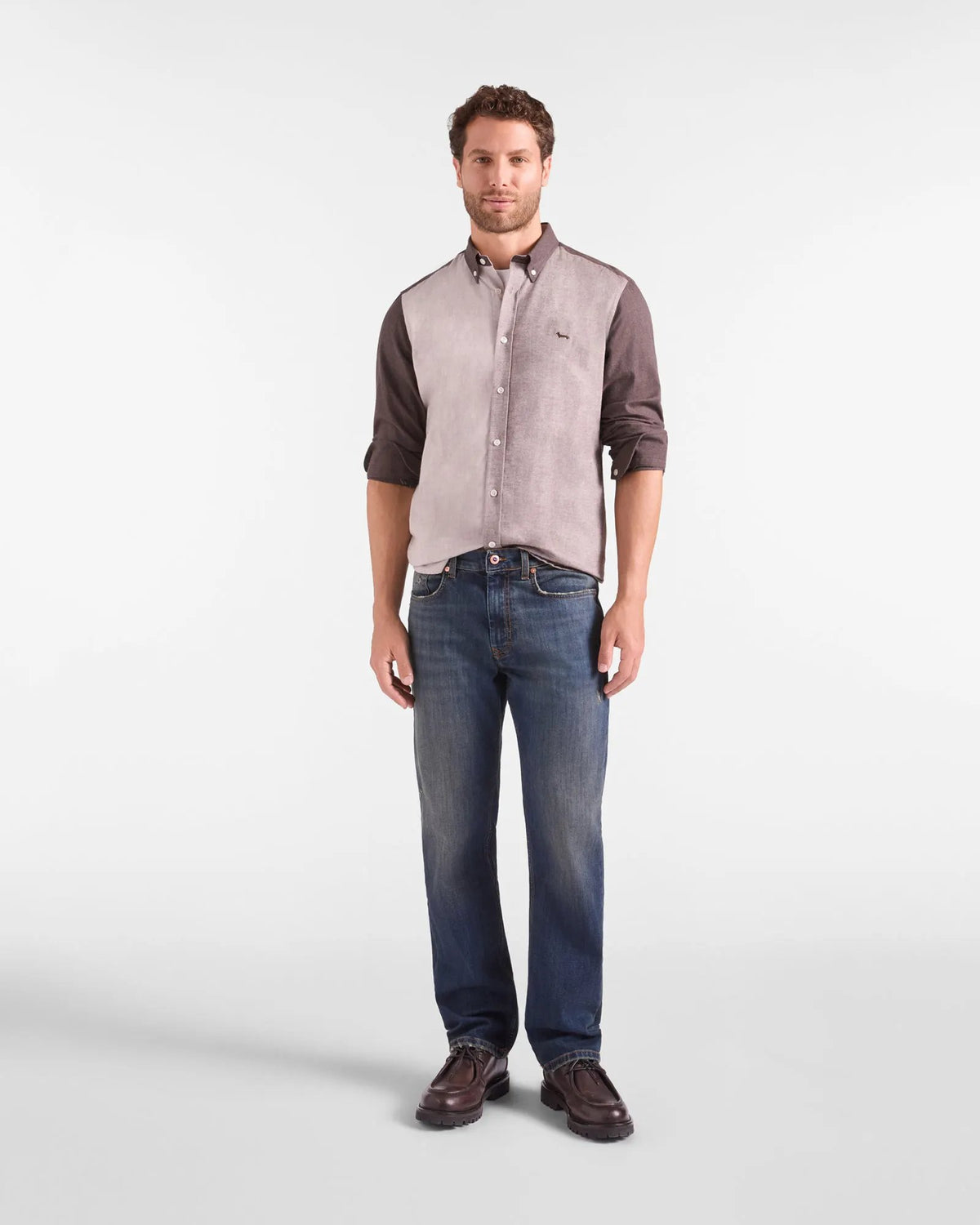 Camicia Harmont & Blaine Piazzetta in flanella Sahara - Dettaglio ricamo bassotto
