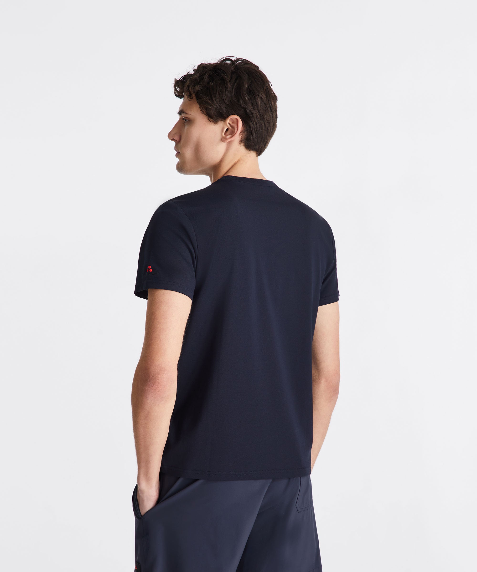 T-shirt in piquet PEUTEREY ZOLE 02 PEU5470 215, stile casual, dettaglio tessuto e design semplice, colore bianco.