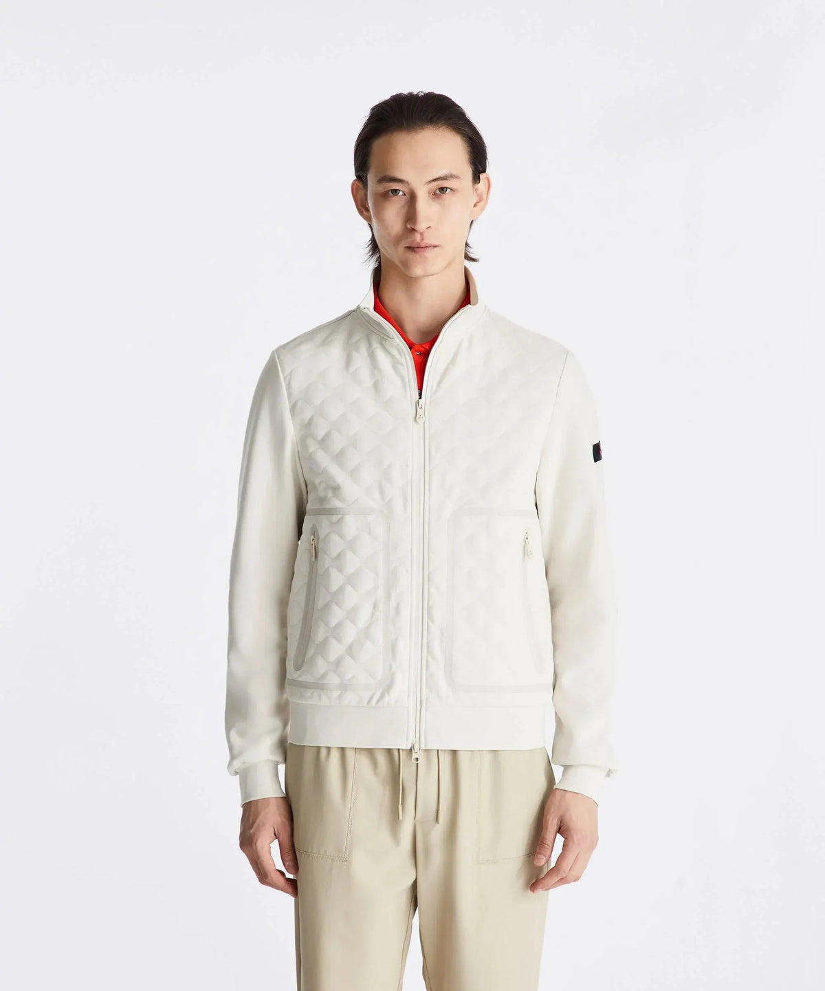Giacca uomo bianca trapuntata con zip e tasche, stile moderno, abbigliamento elegante