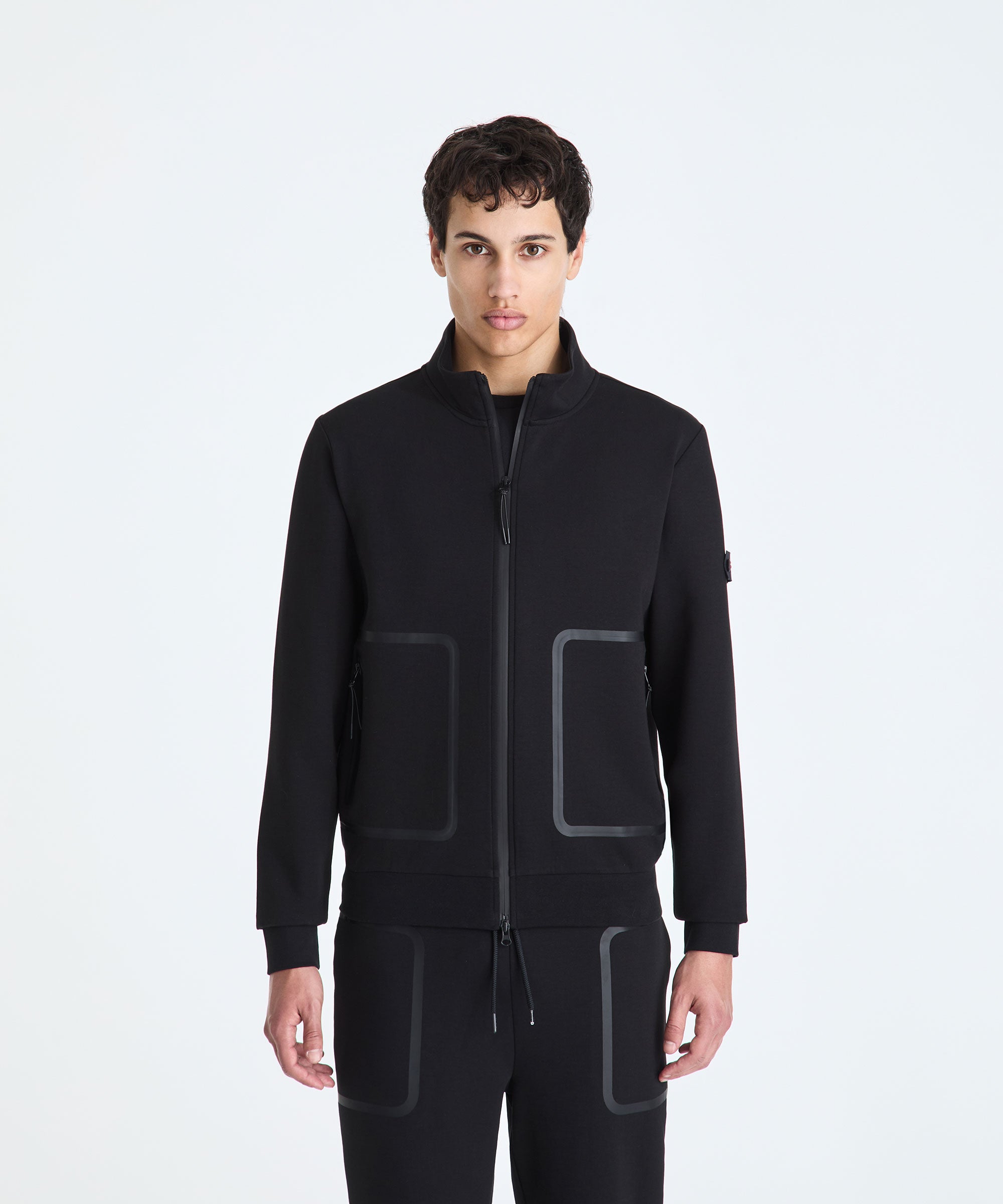 Maglietta felpa PEUTEREY Scott PEU5802 NER in tessuto morbido, colore nero, con cappuccio e dettagli casual.