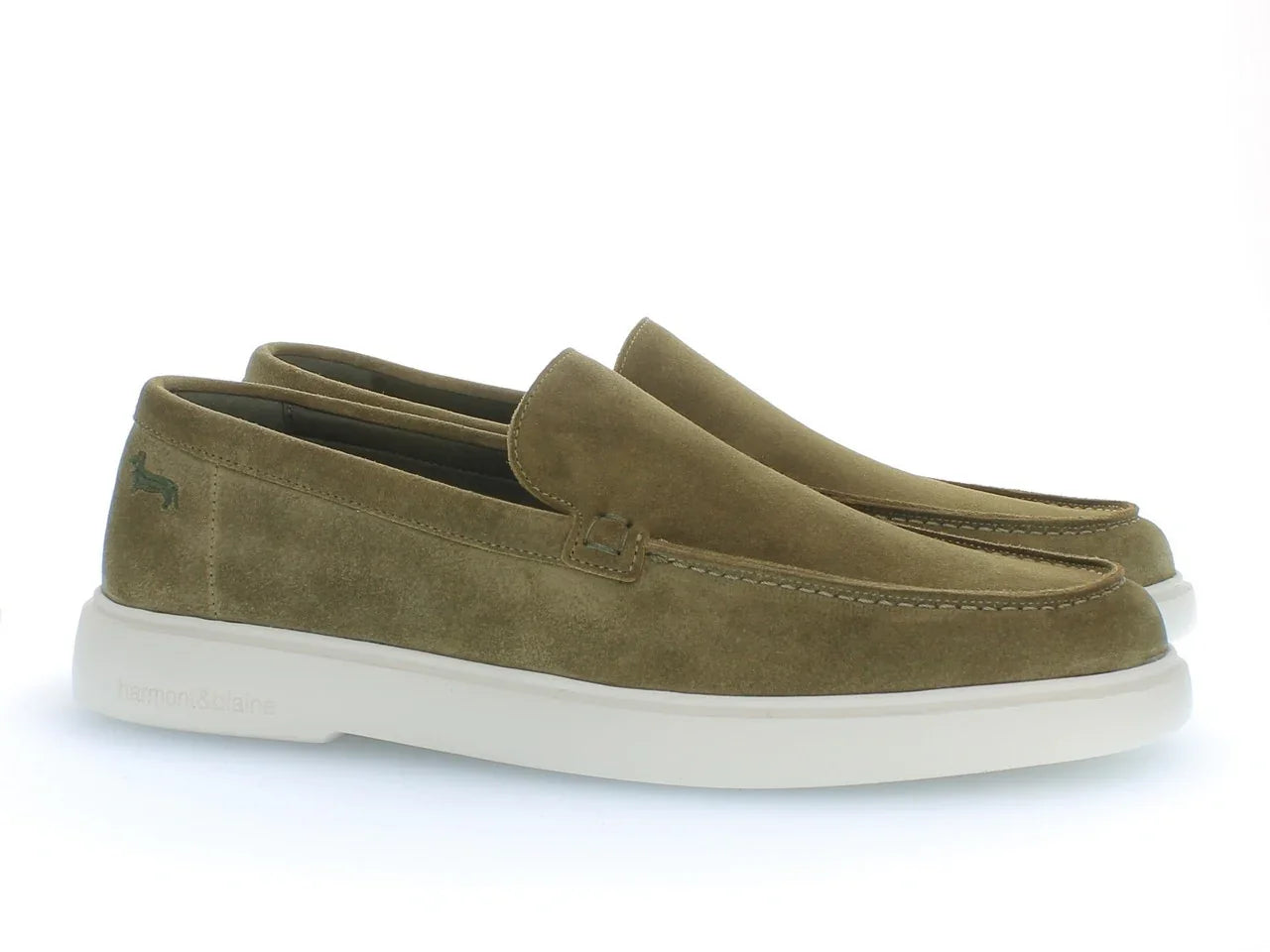 Mocassini uomo in camoscio verde oliva con suola bianca, stile casual elegante