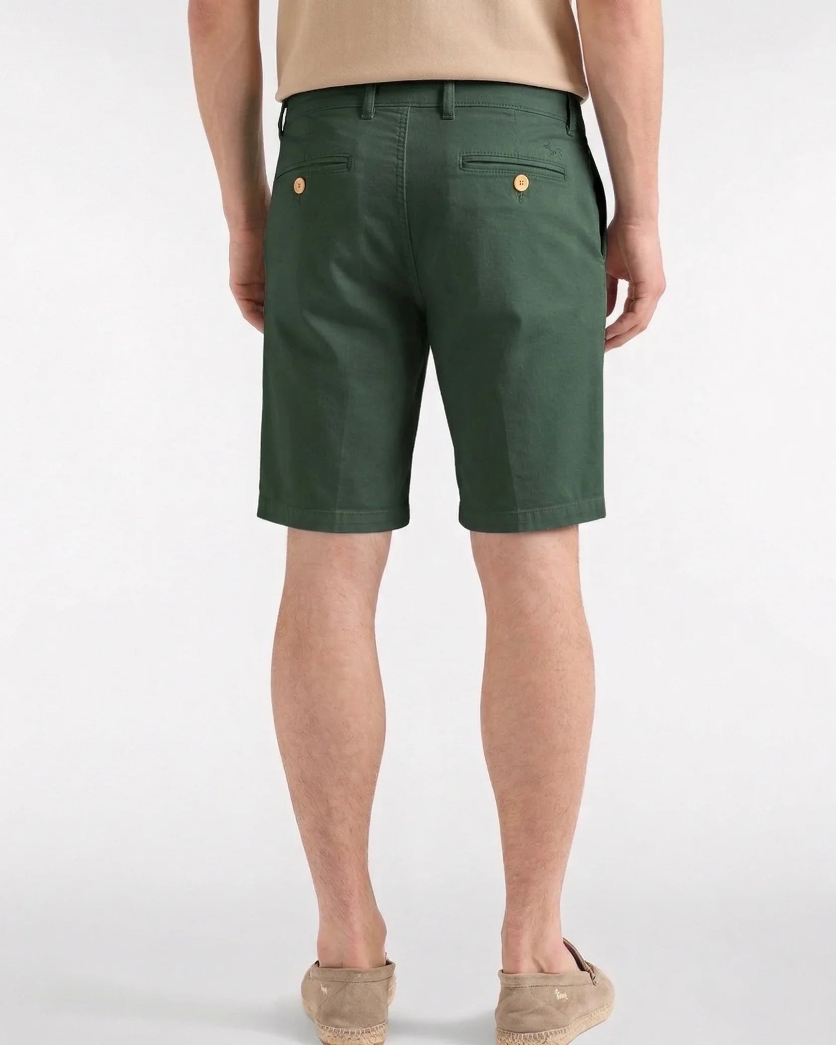 Shorts verdi uomo in cotone con tasche posteriori e bottoni, abbigliamento estivo elegante