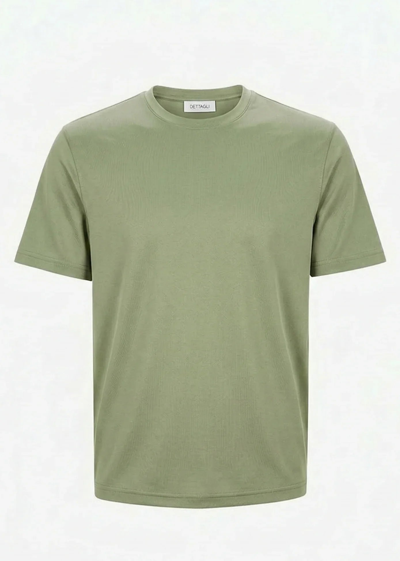 T-shirt uomo verde chiaro girocollo a maniche corte, stile casual, sfondo neutro