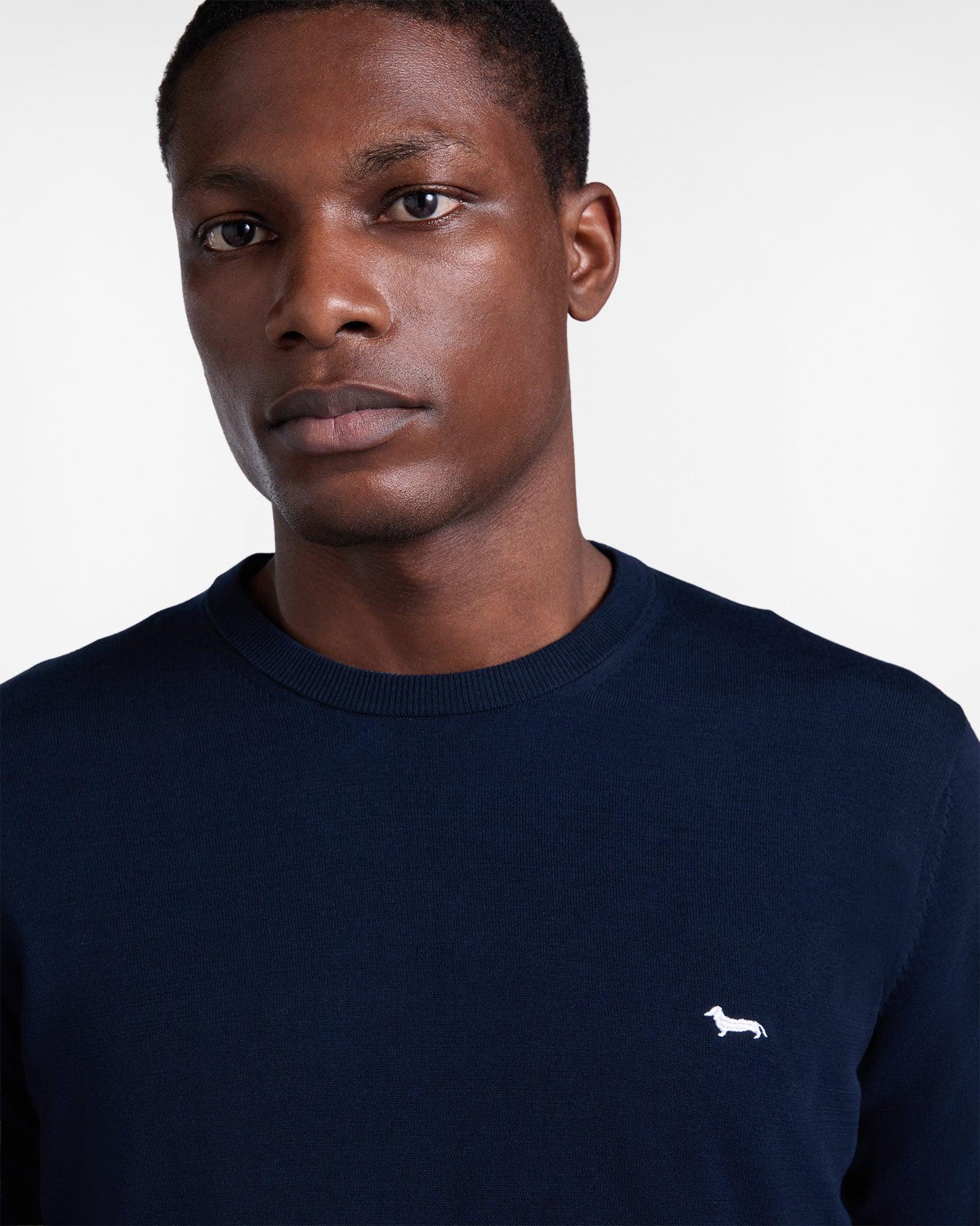 Maglione uomo blu scuro con logo ricamato, abbigliamento elegante Made in Italy