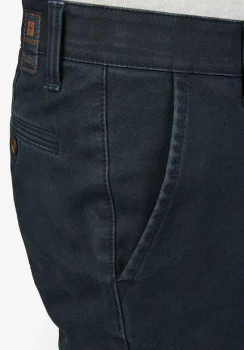Pantaloni uomo eleganti blu, tasche laterali, tessuto strutturato, moda uomo
