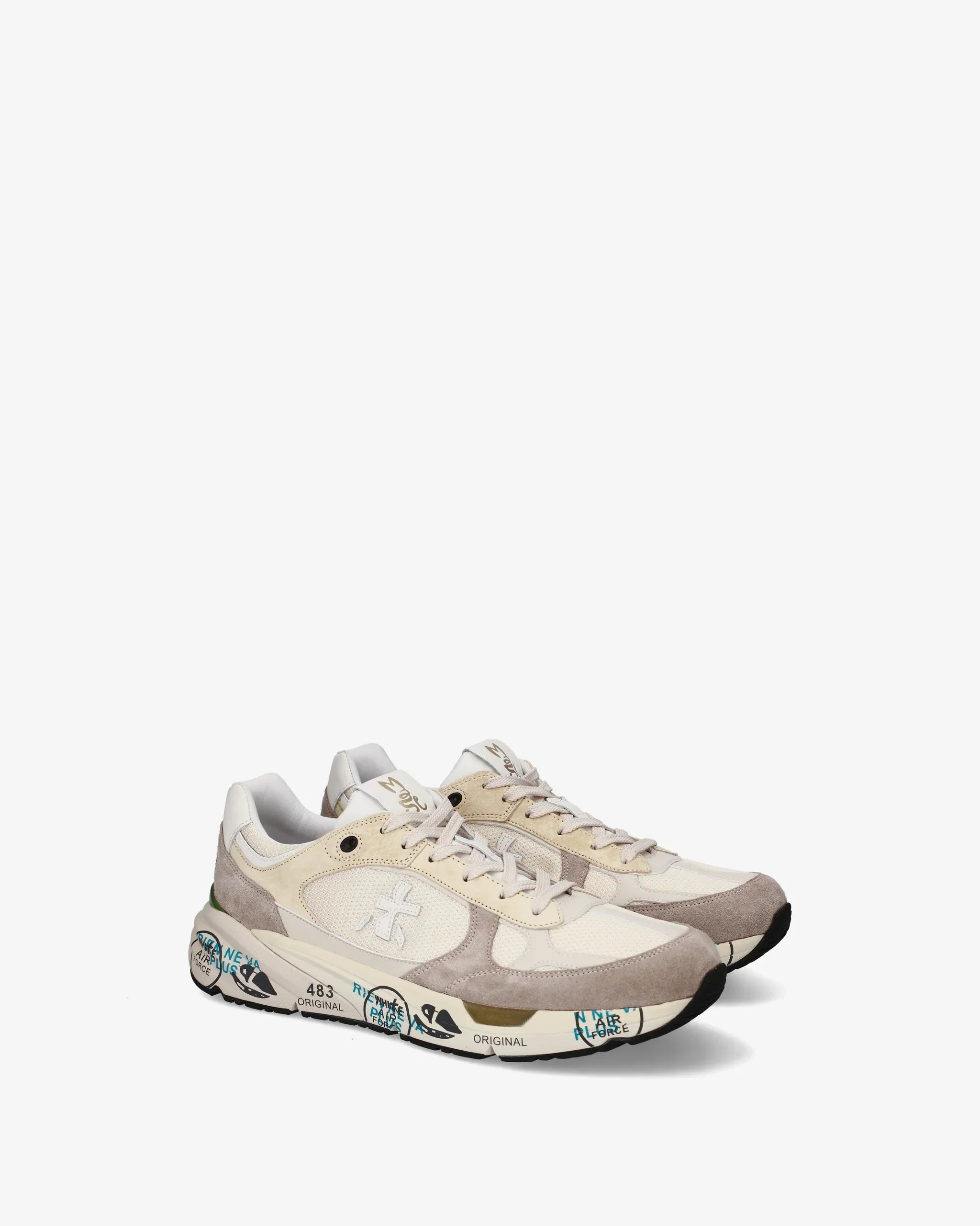 Sneakers uomo beige e bianche in pelle e tessuto con suola decorata, stile casual