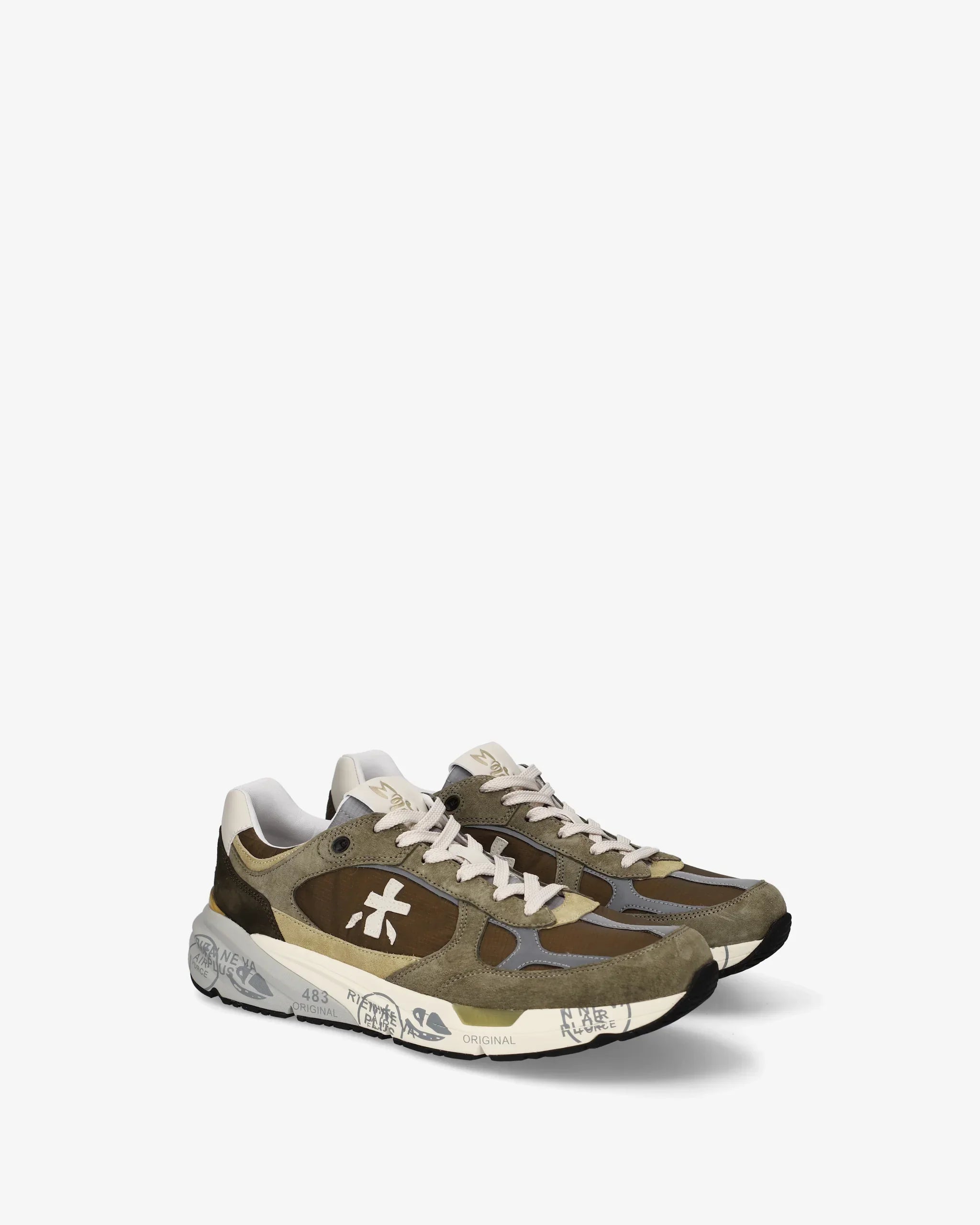 Sneakers uomo verde militare con dettagli beige e suola stampata, stile casual moda.