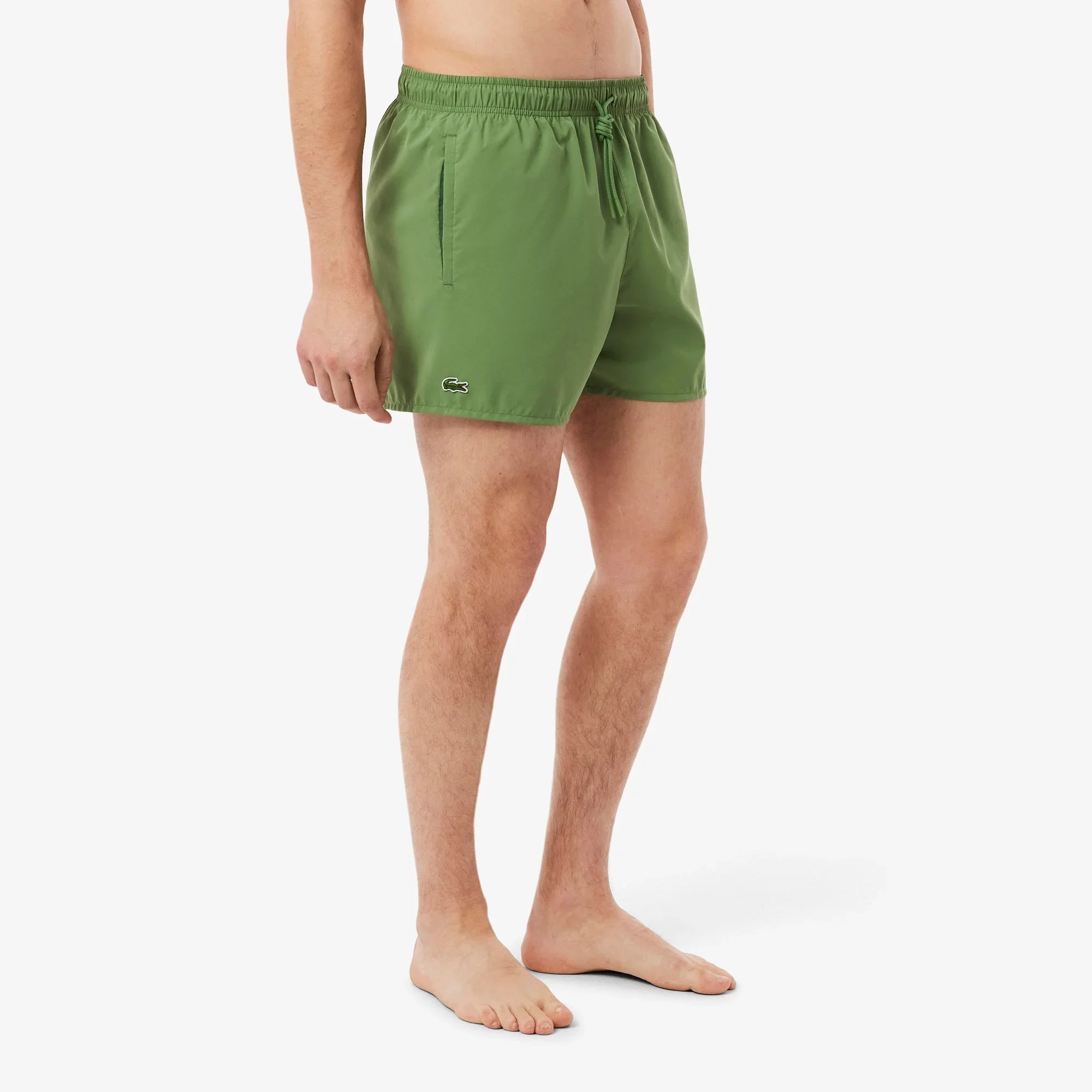 Costume da bagno uomo verde corto con logo, stile casual estivo, elastico in vita