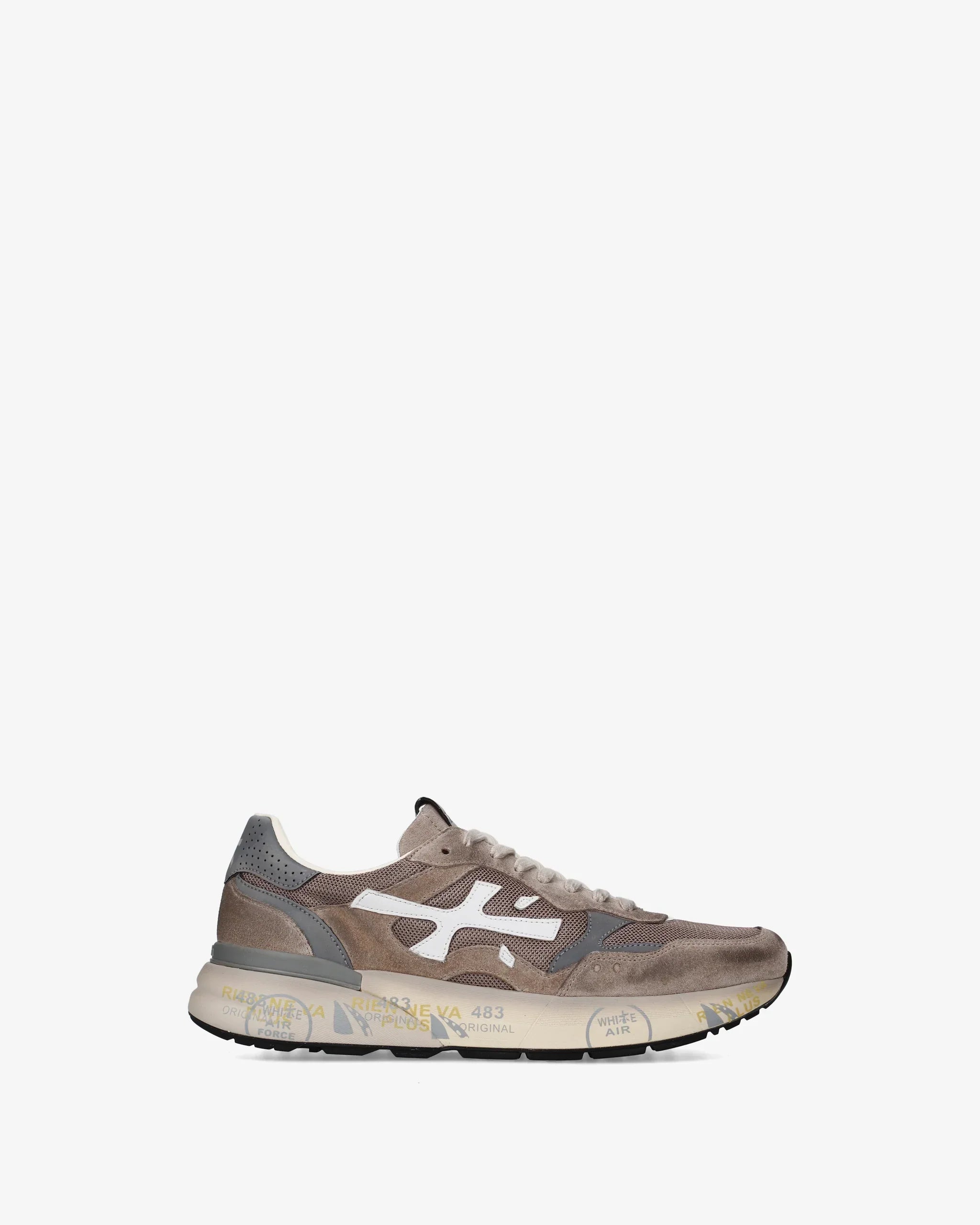 Sneaker uomo marrone e grigia con dettagli bianchi e suola decorata, stile casual moderno