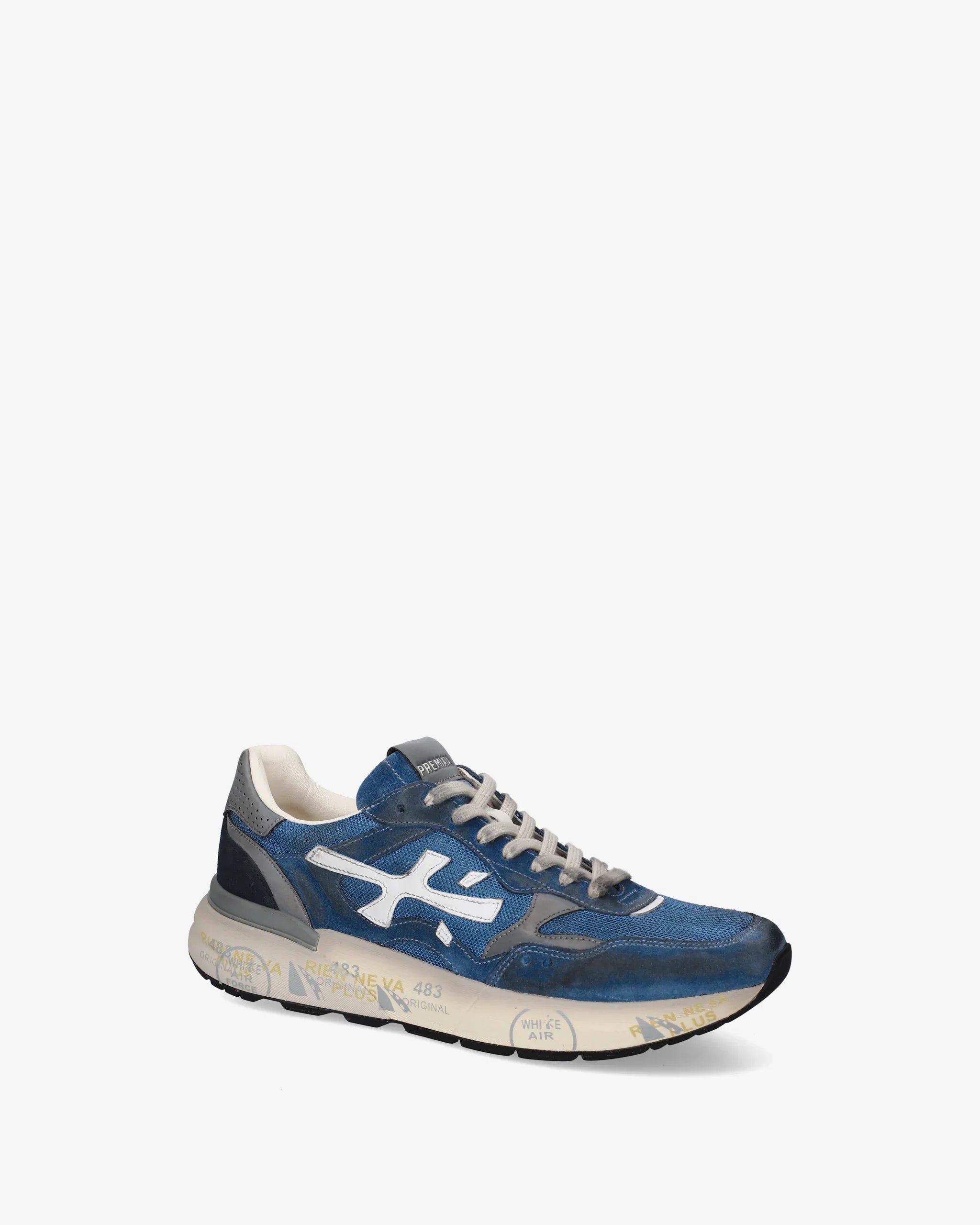 Sneaker uomo blu in suede e tessuto con dettagli bianchi, suola stampata, stile casual.