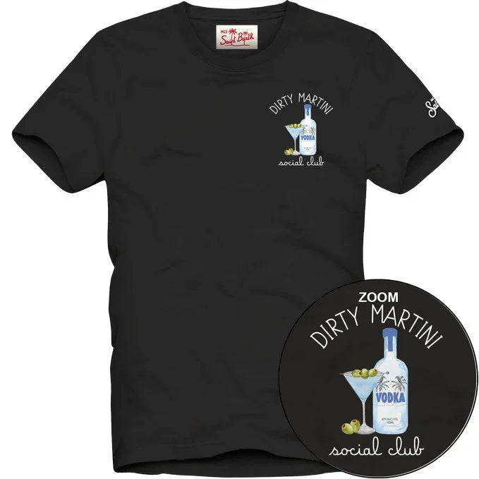 T-shirt nera uomo con scritta Dirty Martini, bicchiere cocktail, bottiglia vodka e olive stampati