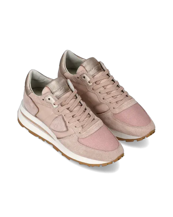 Sneakers da donna rosa con dettagli in suede e mesh, suola in gomma, stile casual elegante.