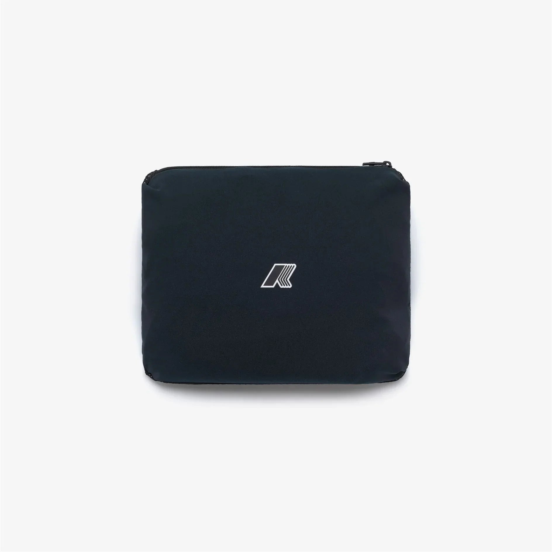 Pochette nera unisex con logo bianco centrale, zip superiore, stile minimalista