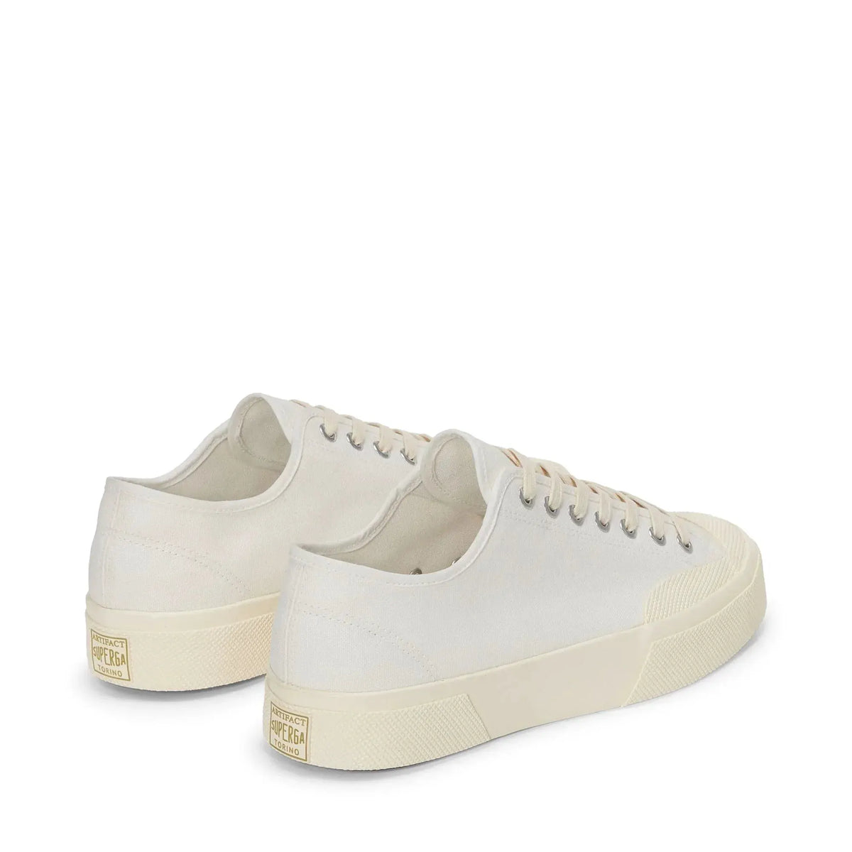 Sneakers uomo in tela bianca con suola in gomma chiara, modello basso, stile casual