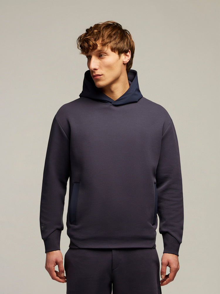 Felpa uomo blu scuro con cappuccio, stile casual, abbigliamento moderno da uomo