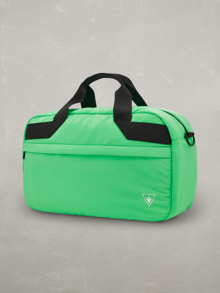 Borsa sportiva verde con manici neri, stile moderno, accessorio moda unisex
