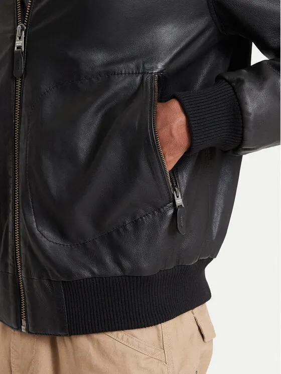 Giacca Blouson in Pelle Aeronautica Militare 262PN0966UPL00328 Nero - Dettaglio cerniera e tasca