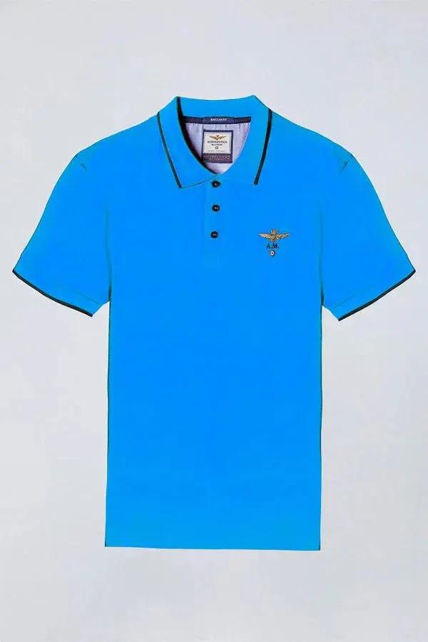 Polo uomo blu cotone con logo ricamato sul petto e bottoni, stile casual elegante.