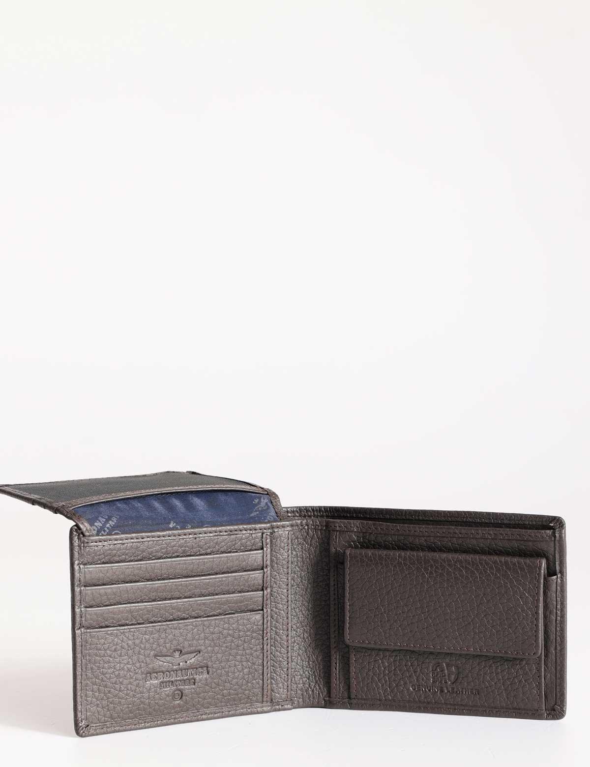 Portafoglio uomo in pelle marrone con porta carte e portamonete, interno visibile.