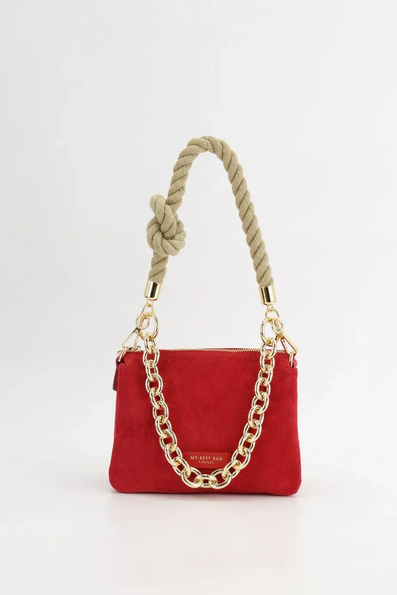 Borsa donna rossa in suede con catena dorata e manico in corda, stile elegante moderno