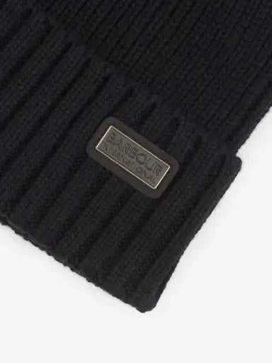 Berretto nero a coste da uomo in maglia con etichetta applicata, accessori invernali eleganti