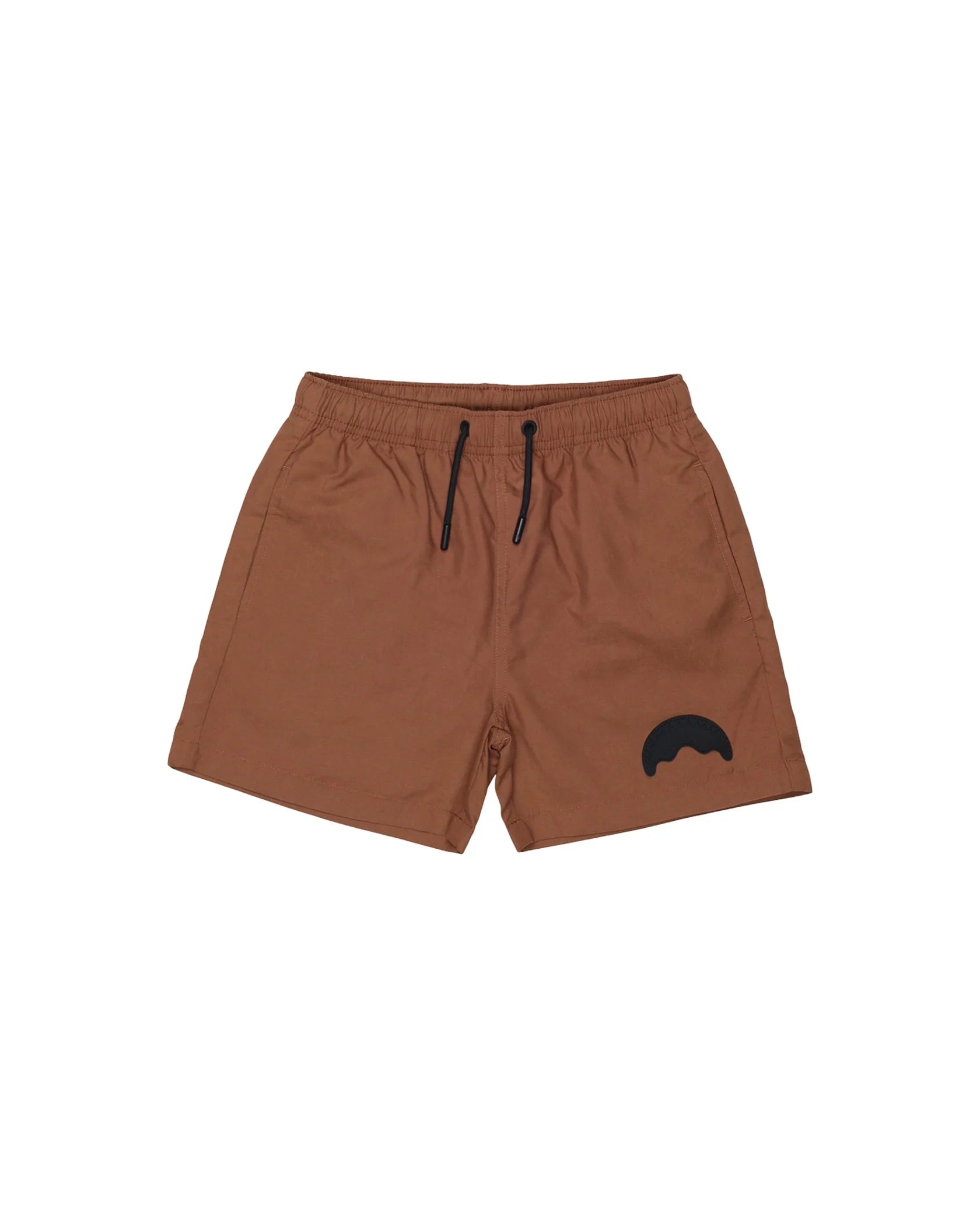 Pantaloncini corti uomo marroni con coulisse nera e dettaglio patch sul lato, moda estiva.
