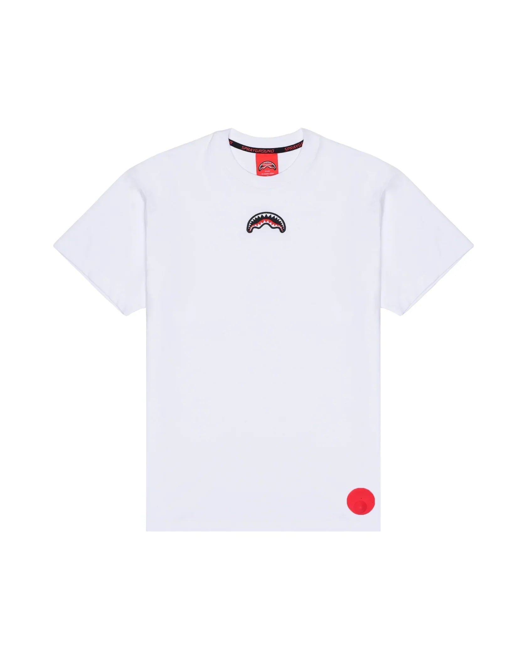 T-shirt bianca uomo con logo bocca di squalo sul petto e dettaglio rosso angolo basso.