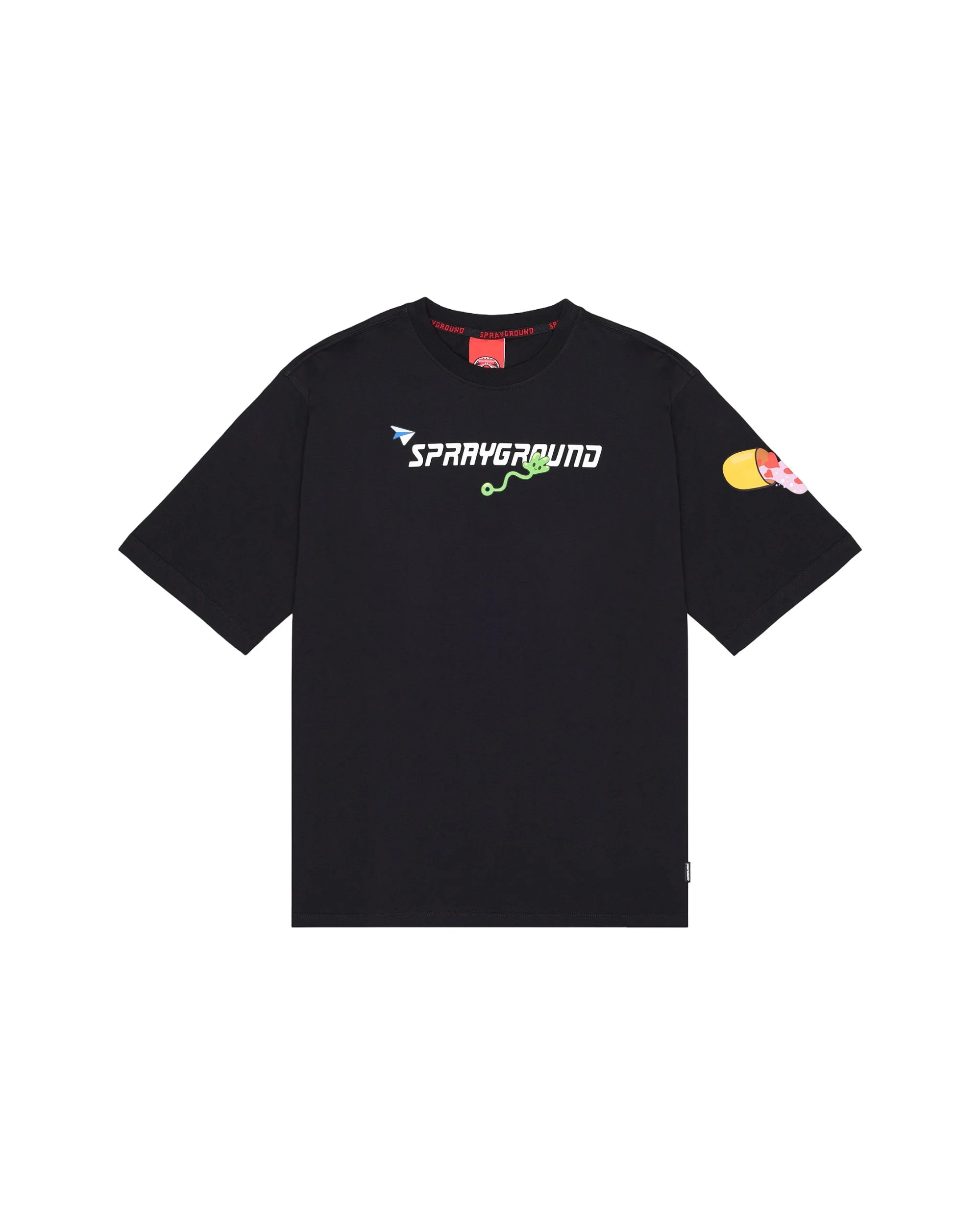 T-shirt nera uomo Sprayground con logo frontale bianco e dettagli grafici colorati sulla manica.