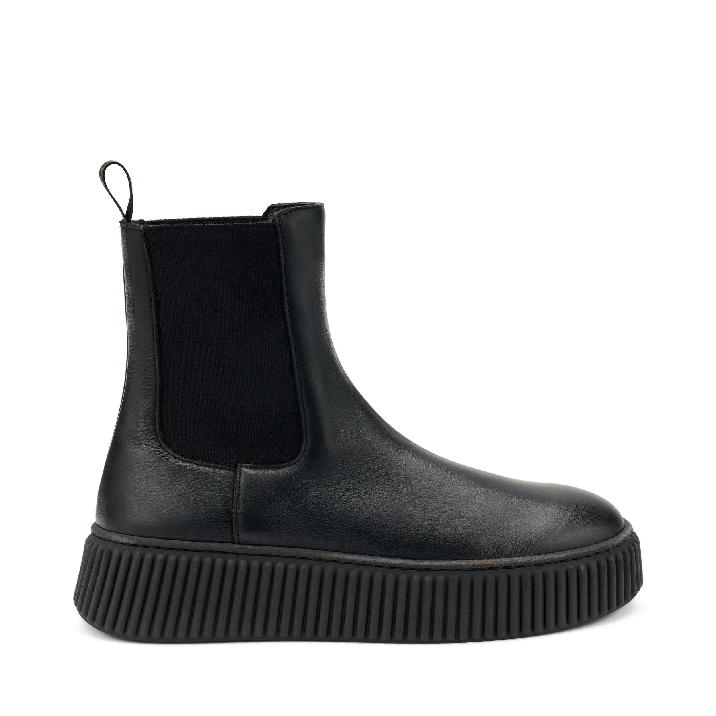 Stivaletto Beatles donna in pelle nera con elastico laterale e suola alta