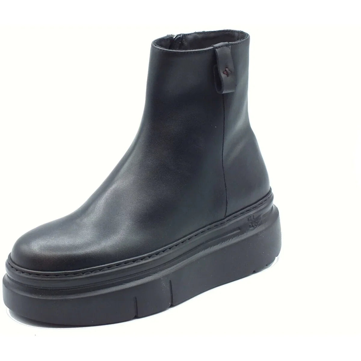 Stivaletto donna in pelle nera con suola platform, design moderno, stile ankle boot