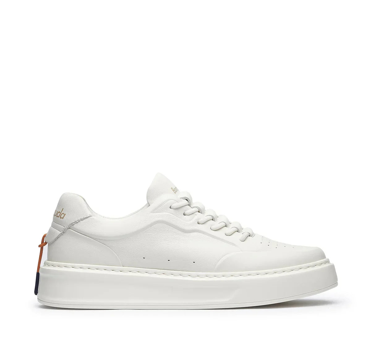 Sneaker bianca da uomo in pelle con suola alta, stile minimal, calzature moda elegante