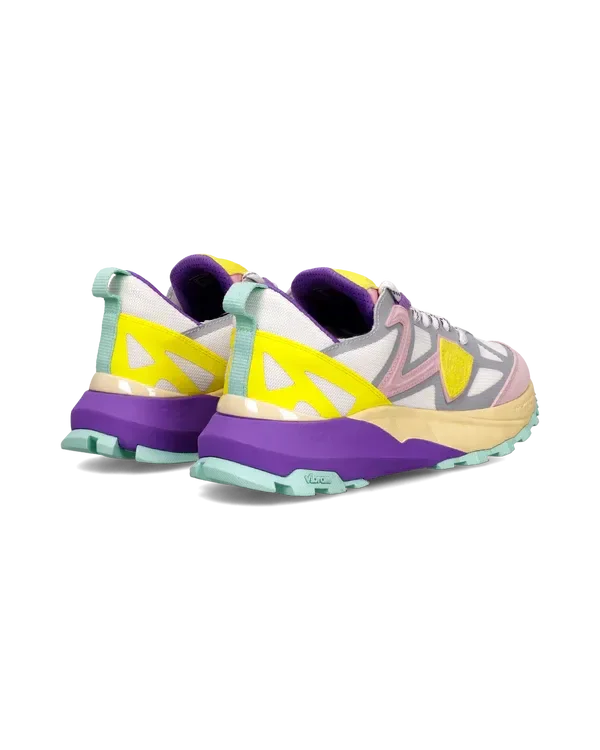 Sneakers donna multicolore con dettagli gialli, viola e suola spessa, vista posteriore