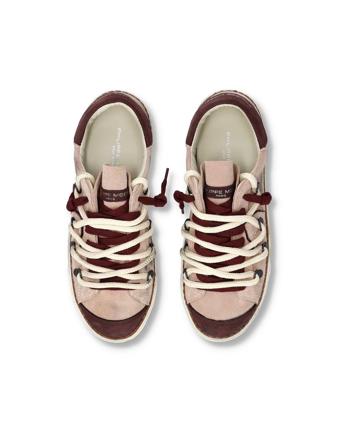 Sneakers donna in camoscio rosa e bordeaux, lacci chiari, vista dall'alto