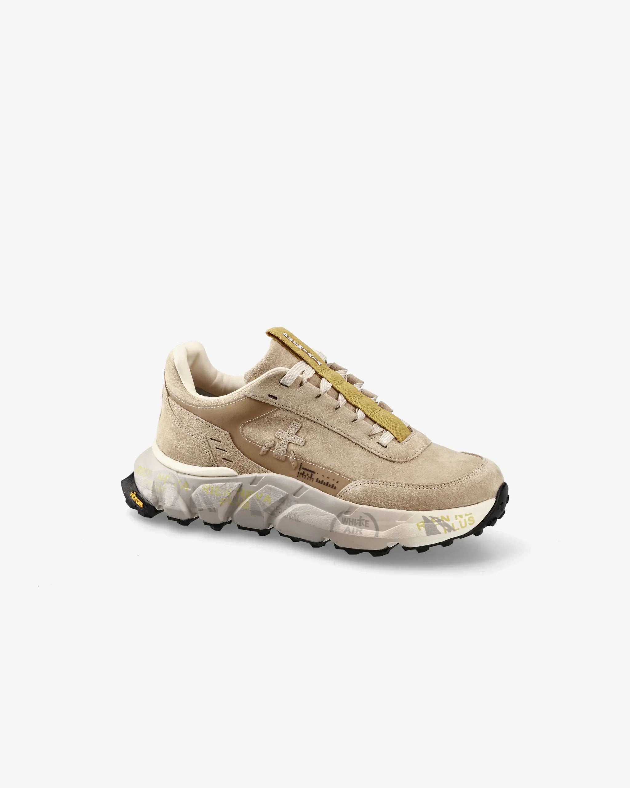 Sneaker beige da uomo in suede con dettagli gialli e suola chunky, stile casual.