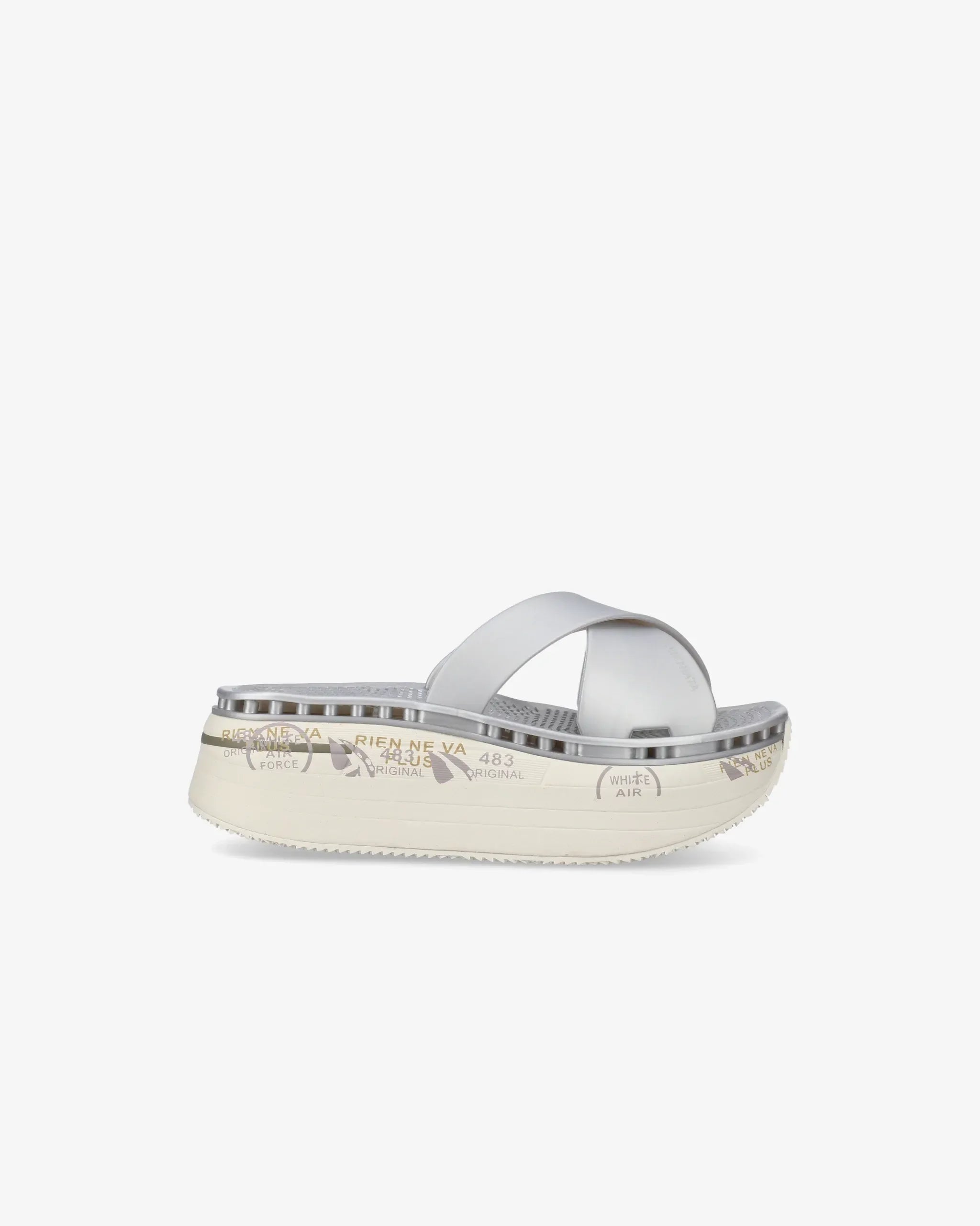 Sandalo donna platform grigio chiaro con fascia incrociata e suola alta decorata