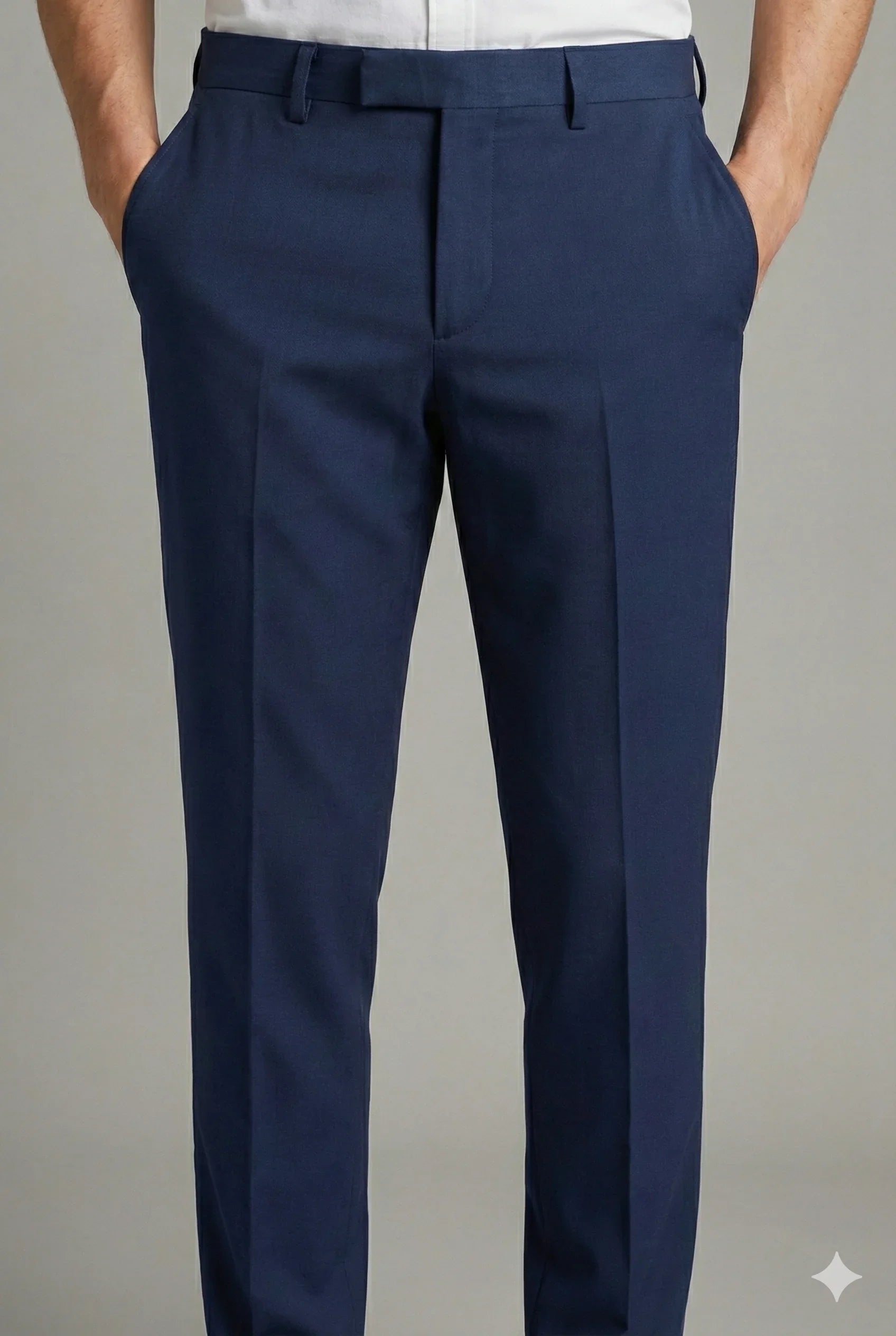 Pantaloni uomo eleganti blu, vestibilità classica con pince, abbigliamento sartoriale