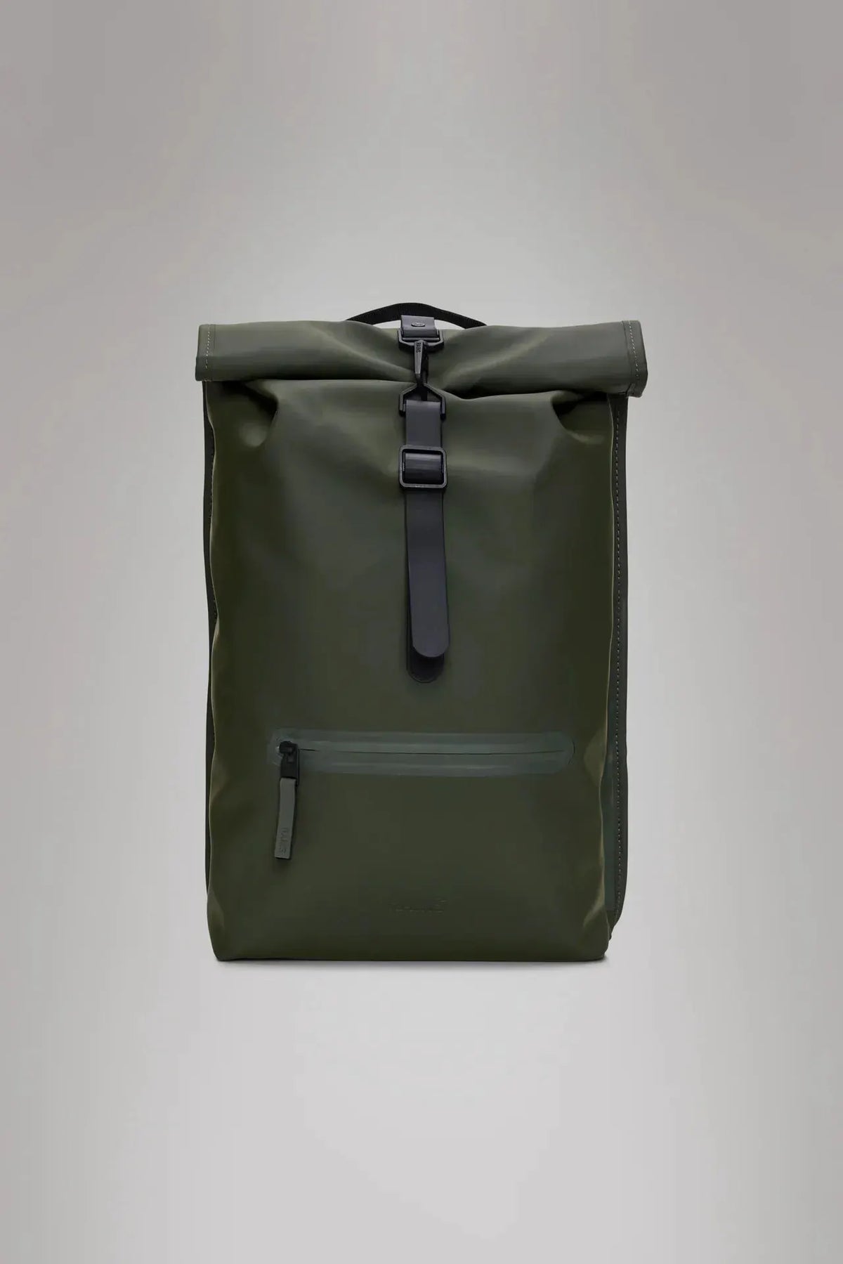 Zaino verde militare rolltop impermeabile con tasca frontale e chiusura a fibbia