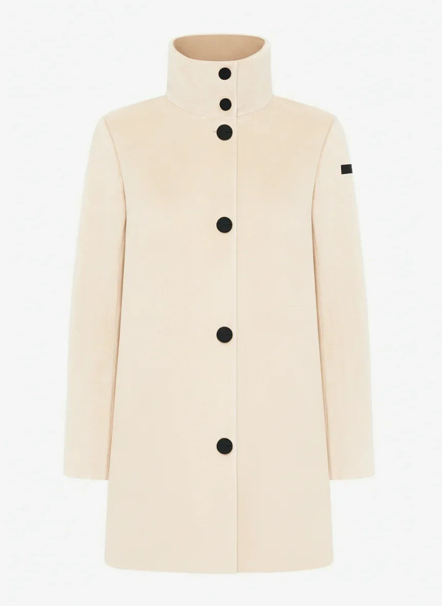 Cappotto donna beige in velluto, bottoni neri, collo alto, stile elegante minimalista