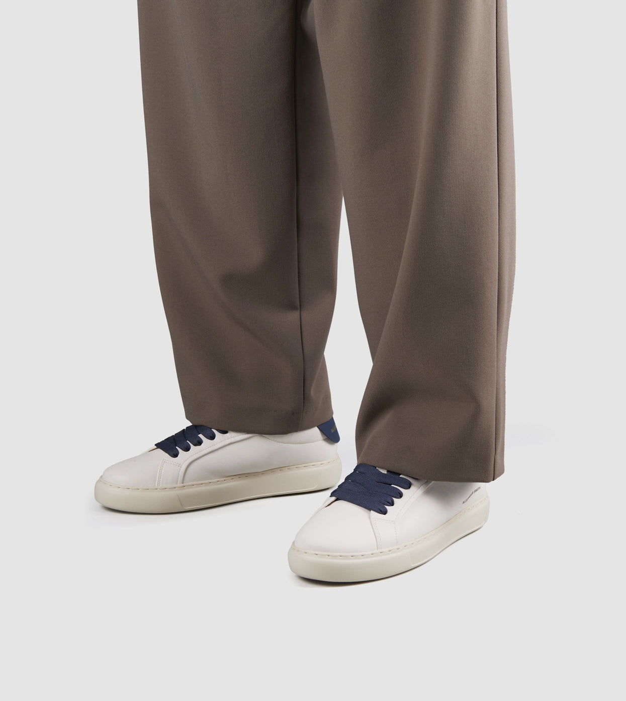 ALEXANDER SMITH- | Atelier Fratelli Carbè